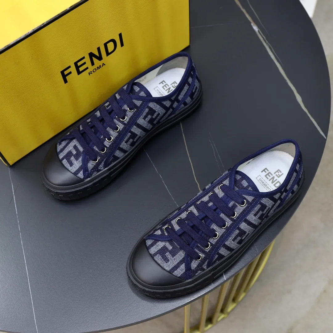 Factory price: 480 original order (couple model) Brand: FENDI Fendi 🙅‍♂️🙅‍♂️🙅‍♂️ Size: Female 35–40, Male 39-44 (45 can be customized) Grade: Official website genuine Material: Imported original LoGO fabric upper Original comfortable lining TPU wear-resistant lightweight outsole Style category: Loafers New trendy shoes Color: actual picture color
